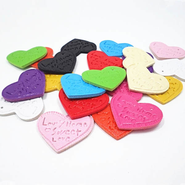 G04 Peixes PU Imitação Gravação Amor Cabeça de couro Pequenos Acessórios Acessórios Materiais DIY Acessórios Acessórios