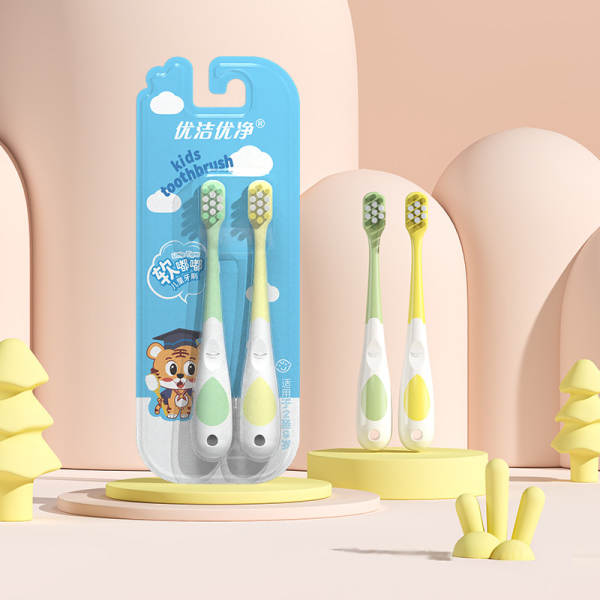 Escova de dente infantil suave