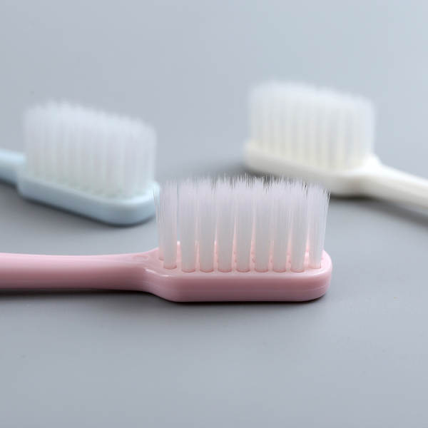 Escova de Dente Macarrão com Cabeça Grande e Cabelos Macios de Carvão de Bambu