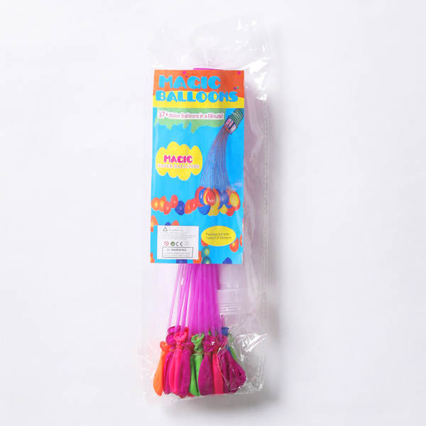 Pequenas brincadeiras para bebês de verão com balão de água para bebês de verão com balão de água