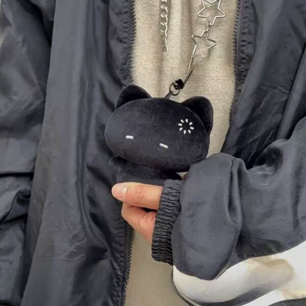 Pendente de gato de pelúcia