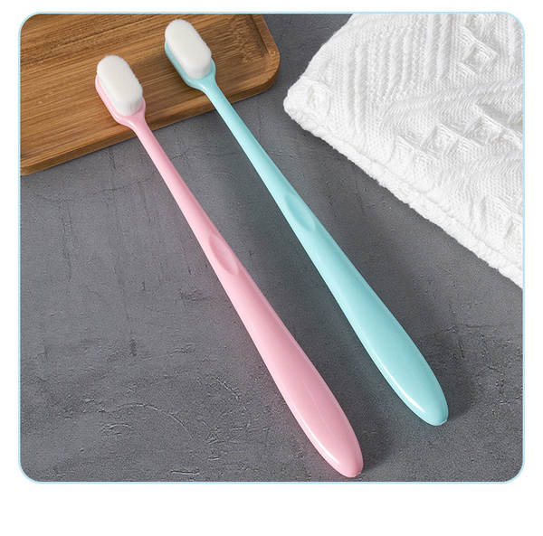 Escova de dente macia para casal