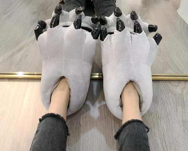 Inverno novo amor apartamento dinossauro Styles pernas sapatos de pelúcia super suave quente caricatura casa pernas de algodão sandálias