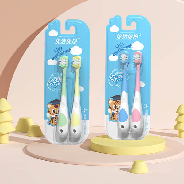 Escova de dente infantil suave