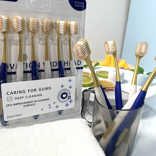 Escova de dente macia para adulto