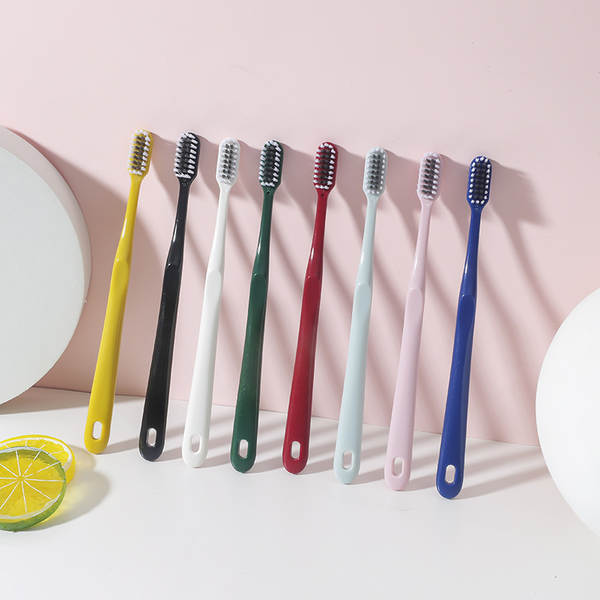 Escova de dentes macarrão suave 8 unidades