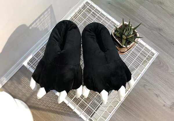 Inverno novo amor apartamento dinossauro Styles pernas sapatos de pelúcia super suave quente caricatura casa pernas de algodão sandálias
