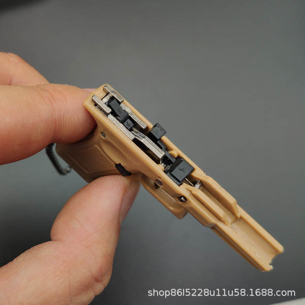 Grade 1: 3 Grock G17 modelo semi-aliado chave de chave de cadeira pendurado adulto presente brinquedo de criança