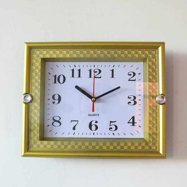 Venda de relógios para casa 9€ 9€ 9€ 9€ 9€ 9€