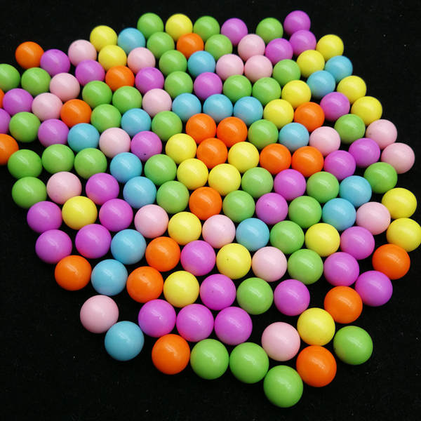 Fabricante fornece perlas sem poros, perlas de cor real de acrílico, perlas de cor plástica, perlas de cor doce de coração