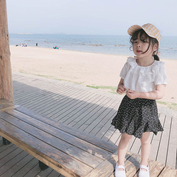 Vestido infantil de verão de vendas quentes 0-6 anos meninas coreanas tendência pura simples e fresco camisa de boneca branca para crianças