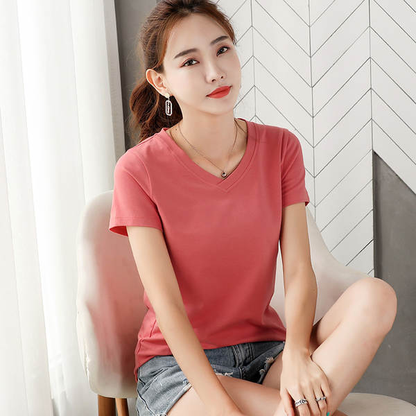 2026 Novas roupas femininas de cor pura Corpo Simples T-Shirt Curtas 1688 Esmalte T-Shirt branco V-Collage T-Shirt