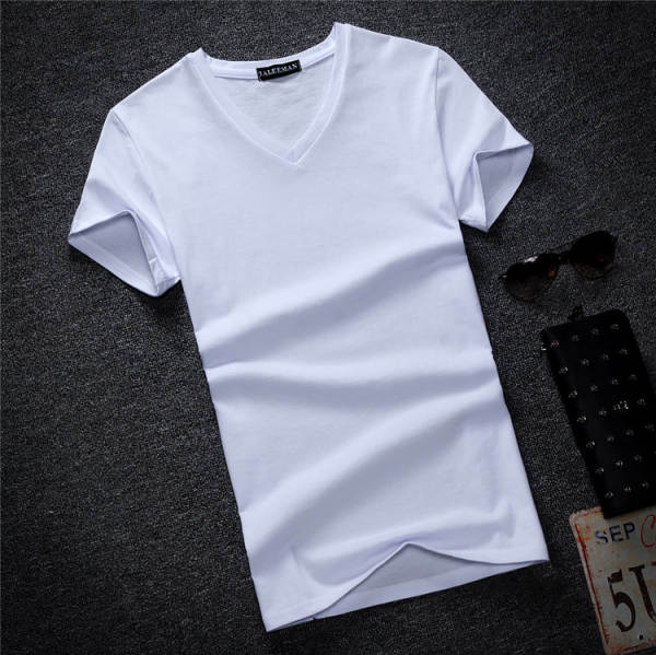 Camiseta Masculina Curta de Algodão