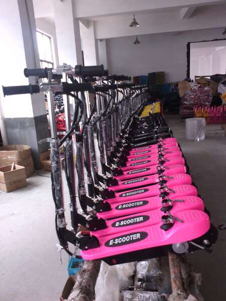 Esquiador elétrico de garrafa de carro dobrável senhora adulto mini portátil esquiador infantil de lazer scooter