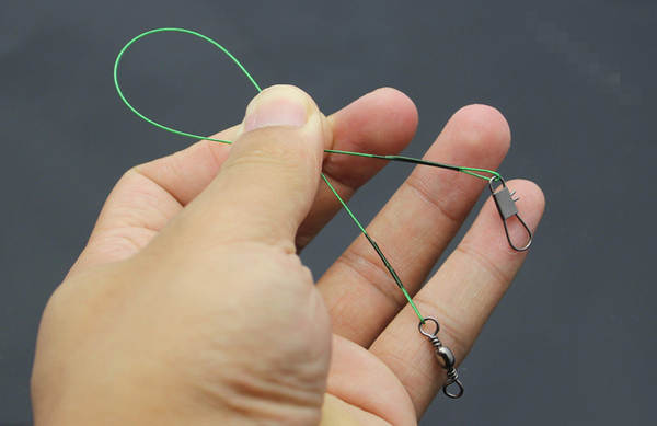 Linha de Pesca com Fio de Aço
