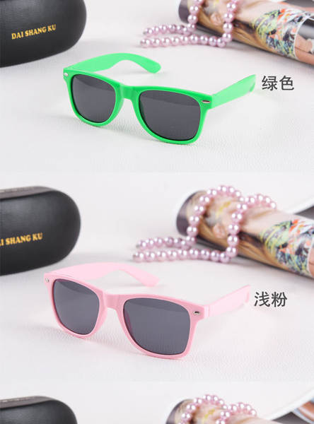 2025 Novos óculos de sol transfronteiriços da Europa e América tendência SUNGLASSES óculos de sol protetores de raios ultravioleta óculos de venda quente