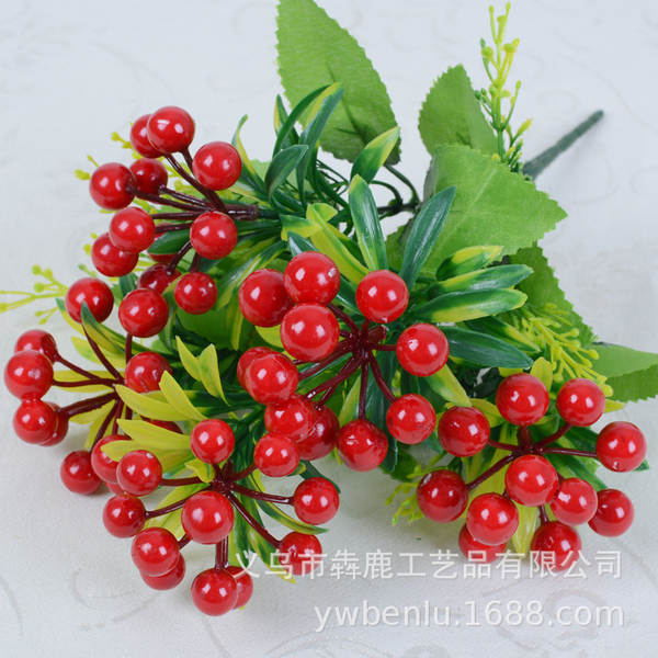 Decoração de Mesa com Frutas de Plástico