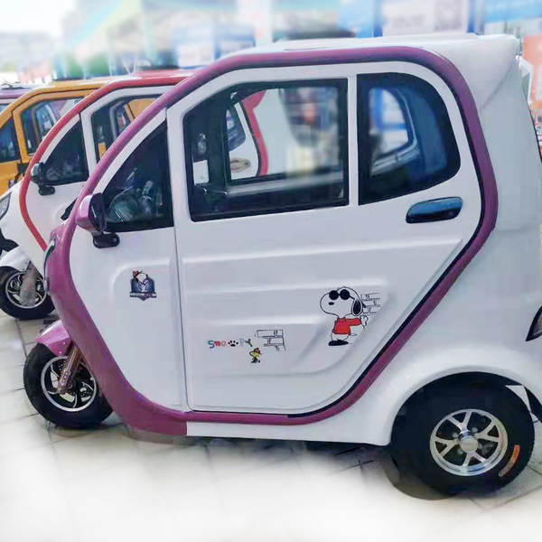 Carro elétrico elétrico de três rodas para uso doméstico totalmente fechado Novo carro elétrico de energia