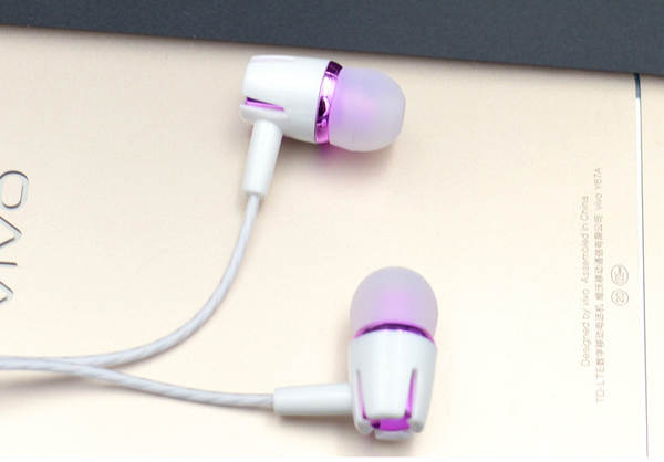 Fones de Ouvido com Fio para Celular