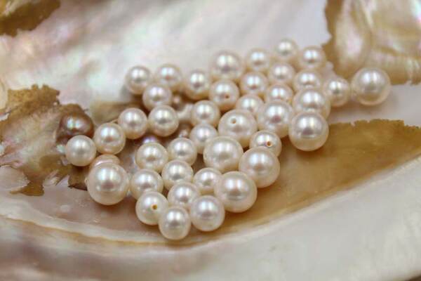 Pérolas de água doce naturais