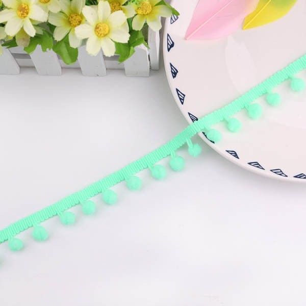 Fabricante de vendas diretas de explosivos de bolas de pelúcia de pequeno tamanho para decoração de bordas de flores de madeira de pelúcia de cor 10mm de cor ecológica