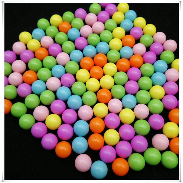 Fabricante fornece perlas sem poros, perlas de cor real de acrílico, perlas de cor plástica, perlas de cor doce de coração