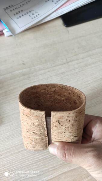 Copo de café com revestimento de cortiça