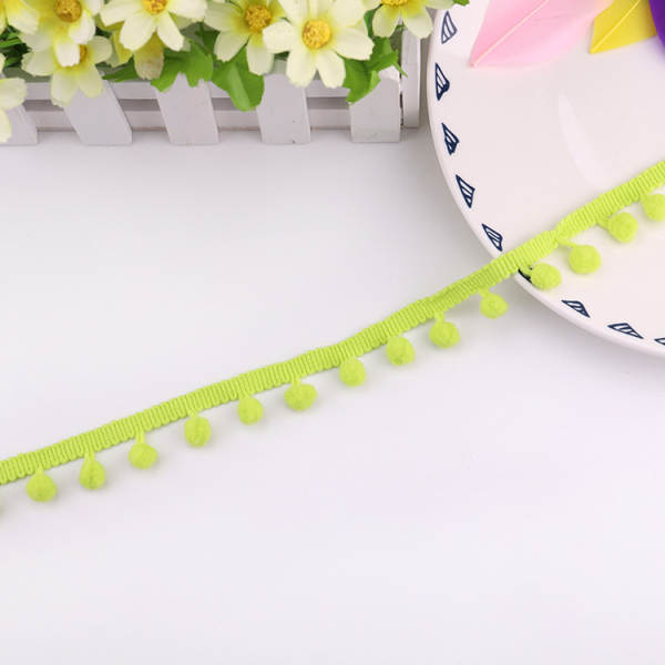 Fabricante de vendas diretas de explosivos de bolas de pelúcia de pequeno tamanho para decoração de bordas de flores de madeira de pelúcia de cor 10mm de cor ecológica