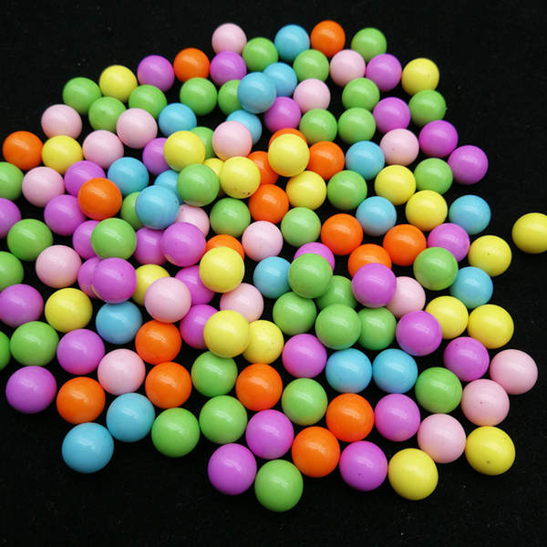 Fabricante fornece perlas sem poros, perlas de cor real de acrílico, perlas de cor plástica, perlas de cor doce de coração