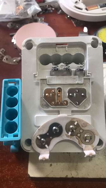 Conjunto de molas de contato para bateria