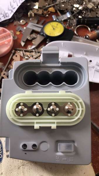 Conjunto de molas de contato para bateria
