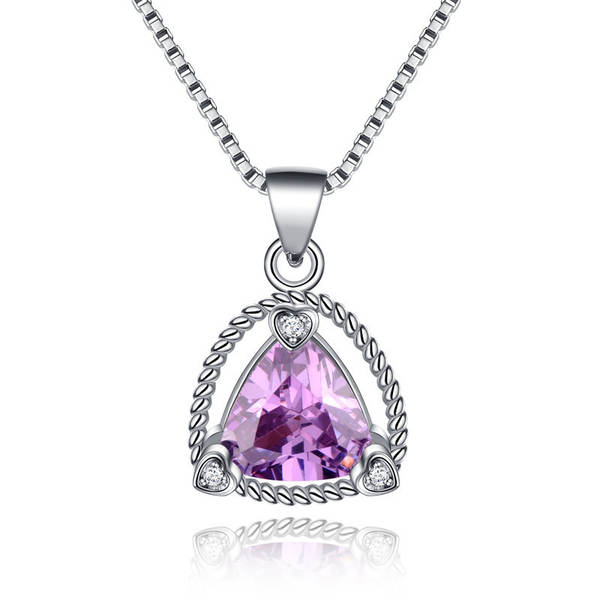 Colar de Cristal com Pendente Triangular
