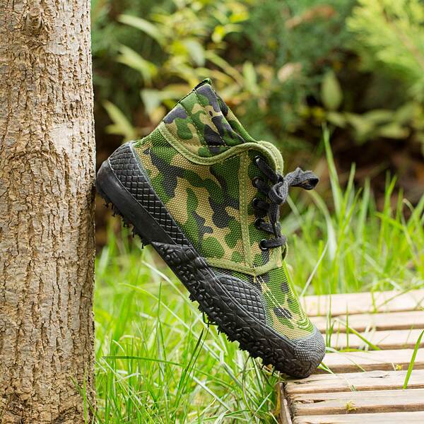 Sapatos para trabalhar no campo de trabalho, sapatos para trabalhar no campo de trabalho.