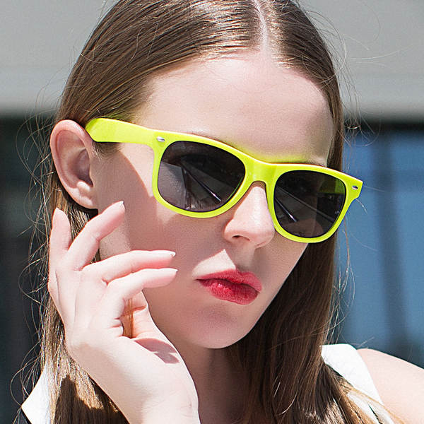 2025 Novos óculos de sol transfronteiriços da Europa e América tendência SUNGLASSES óculos de sol protetores de raios ultravioleta óculos de venda quente