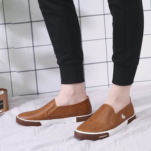 Sapatos de esportes masculinos com um pé pequeno Sapatos brancos Sapatos masculinos com um fundo plano Sapatos de esqui masculinos Sapatos de trabalho de lazer Sapatos de trabalho transfronteiriços Sudoeste Asiático
