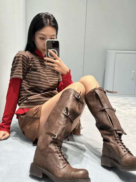 Camisa feminina de manga curta com estampa de listras