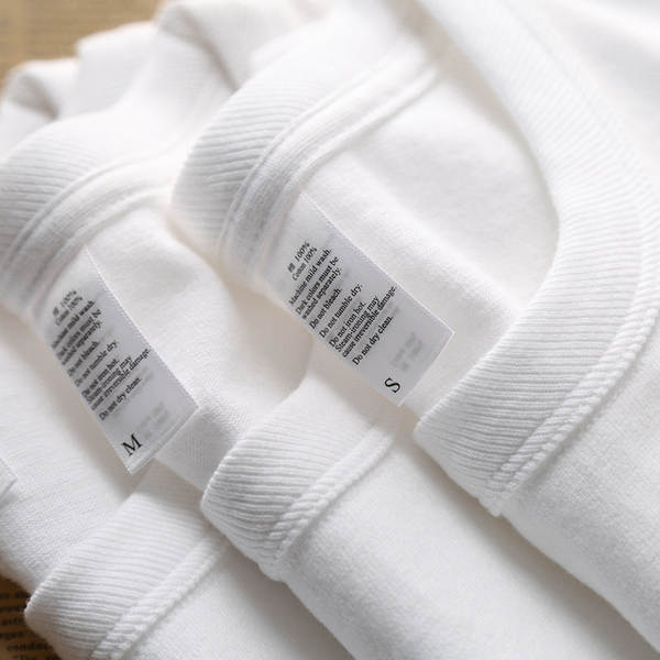 300 gramas Três agulhas de algodão puro de Xinjiang pesos pesados de algodão puro de algodão puro preto e branco T-shirts para homens de mangas curtas
