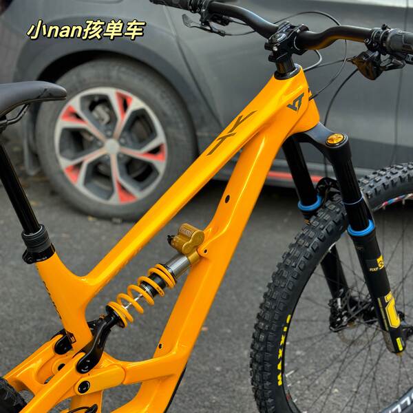 Novo YT CAPRA de fibra de carbono em todo o terreno enduro de alta velocidade 27,5/29 polegadas