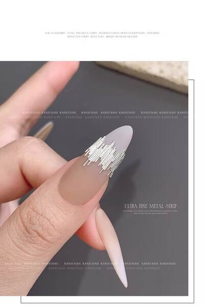Nova linha de belezas ultra-finas de metal nocturno de barbacoa de luz refletiva de barbacoa de prata para as unhas