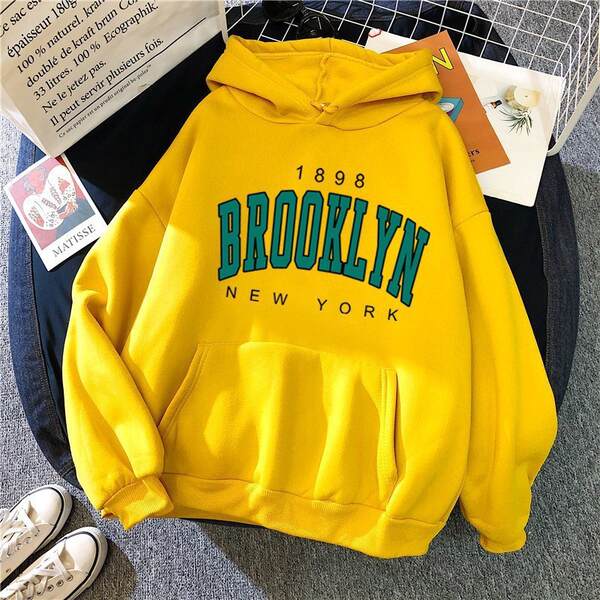 Vestido de inverno brilhante de Brooklyn com chapéus e camisas de esportes