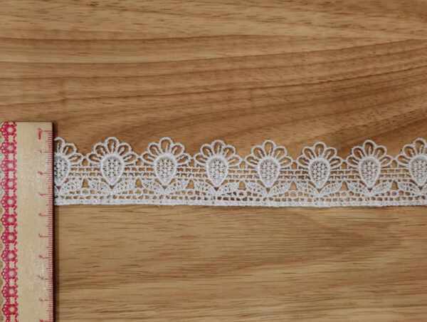 Bordado Branco para Roupas