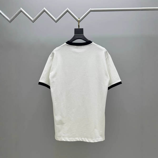Camiseta curta de verão com estampa floral