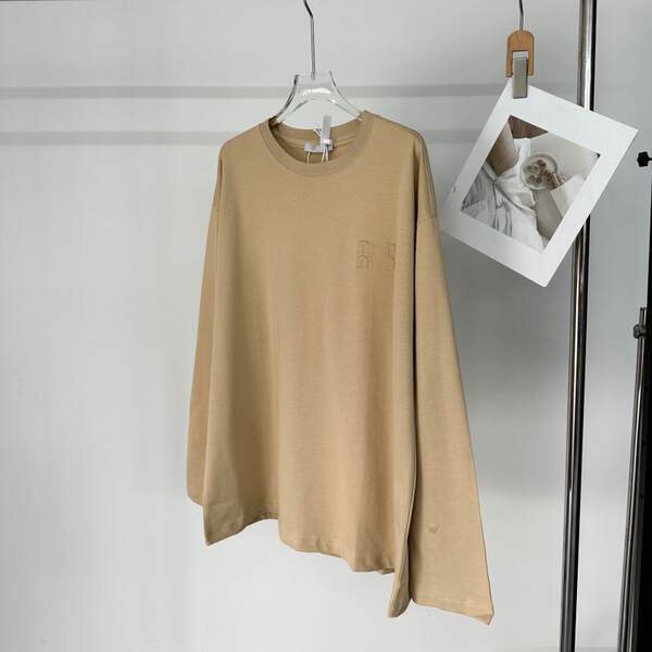 Camiseta casual com estampa de letras