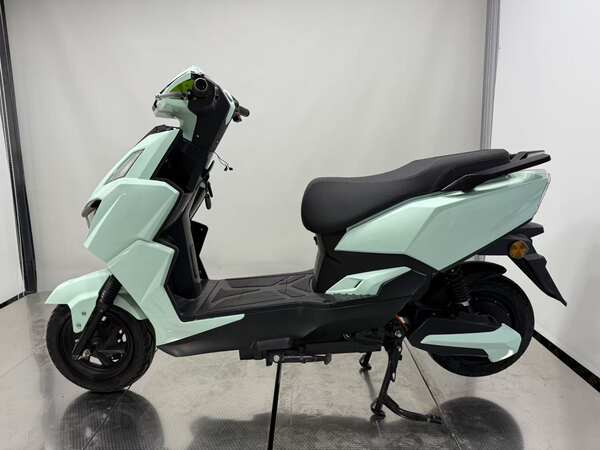 Exportação transfronteiriça de fabricantes de motocicletas de redução de choque para adultos para carros elétricos para passageiros de motocicletas