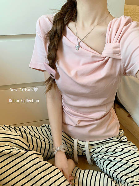 Camisa feminina rosa curta
