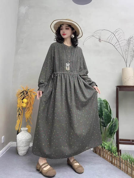 Vestido de manga longa em algodão e linho