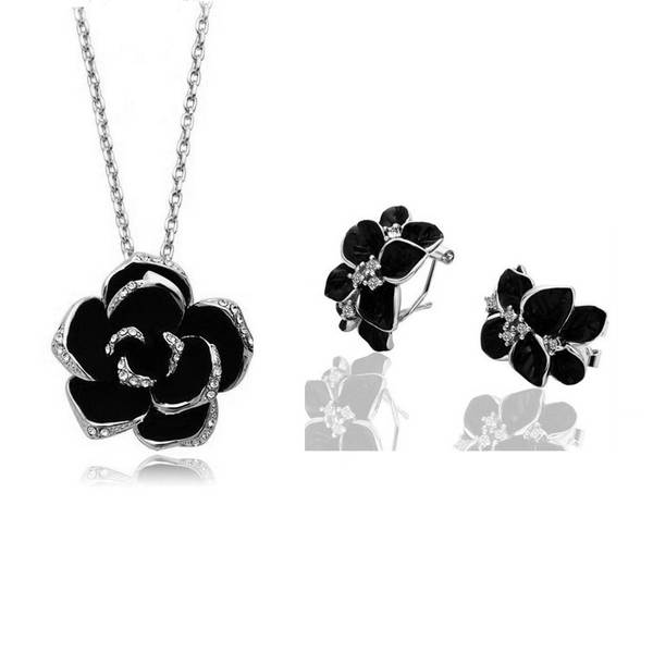 Conjunto de Colar e Brinco de Flor de Chá