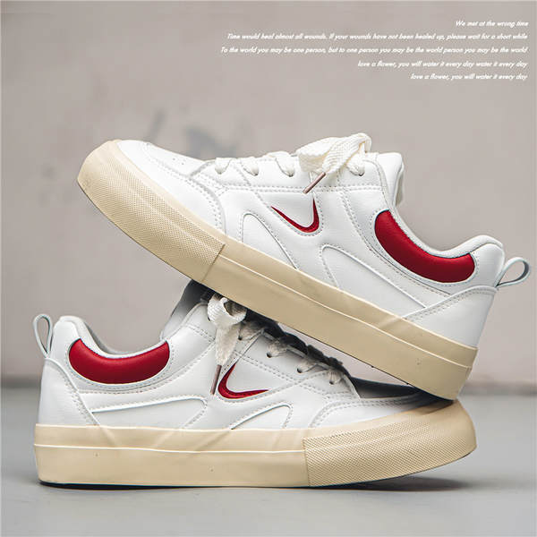 2023 Novos sapatos Homens Pequenos sapatos brancos Homens Casal Sapatos de esqui de recreação Homens Sapatos de esportes brancos Homens Sapatos de couro