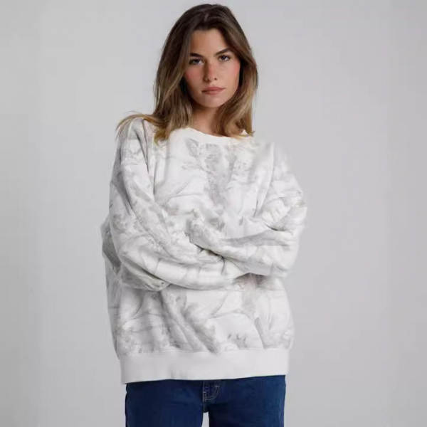 Blusa de moletom com estampa de folhas