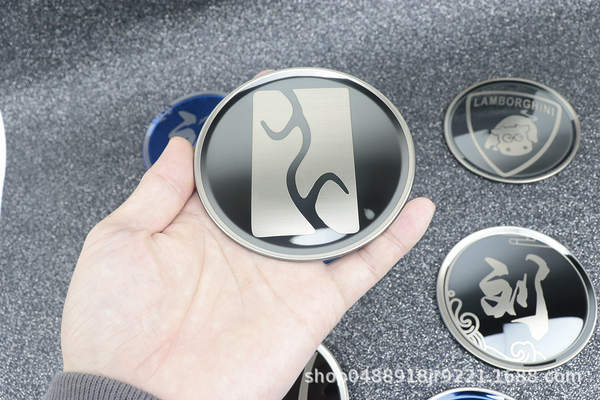 BYD Pearl Harbor PLUS Volante de golfinho olha para o interior do automóvel